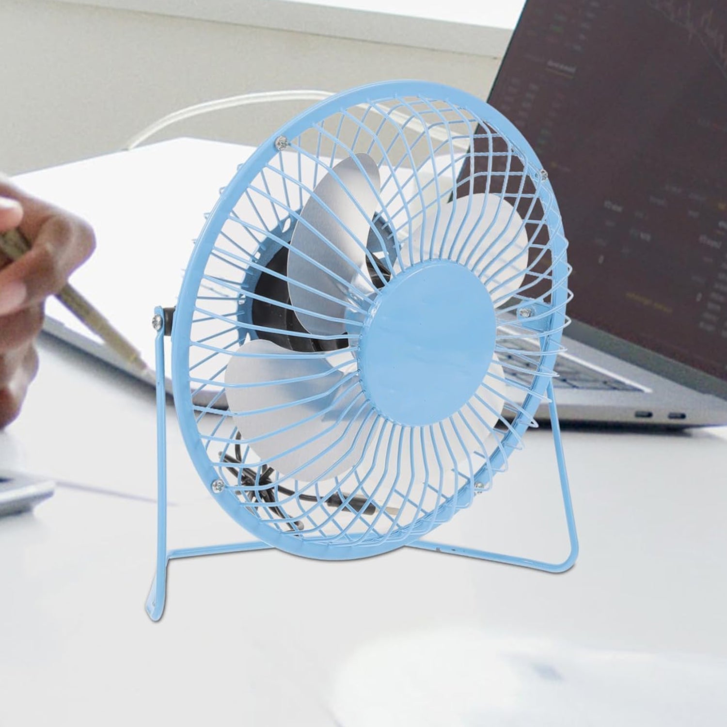 USB Table Desk Personal Metal Electronic Fan, Compatible with Computers, Laptops, Student Dormitory, Suitable For Office, School Use (1 Pc) USB Table Desk Personal Metal Electronic Fan, Compatible with Computers, Laptops, Student Dormitory, Suitable For Office, School Use (1 Pc)
